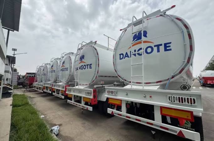 Dangote refinery reduces ex-depot petrol price to N840 per litre