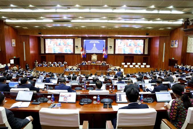 Cambodian lawmakers pass constitutional amendment allowing government to revoke citizenship